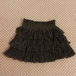 Only used once, and its in great condition, also stretches.